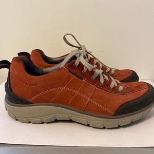 Clarks Wave Trek Waterproof Sneaker Orange 9